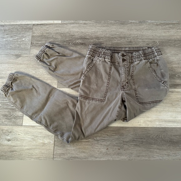 American Eagle Outfitters Pants - American Eagle Stretch Cargo Joggers - Size 12